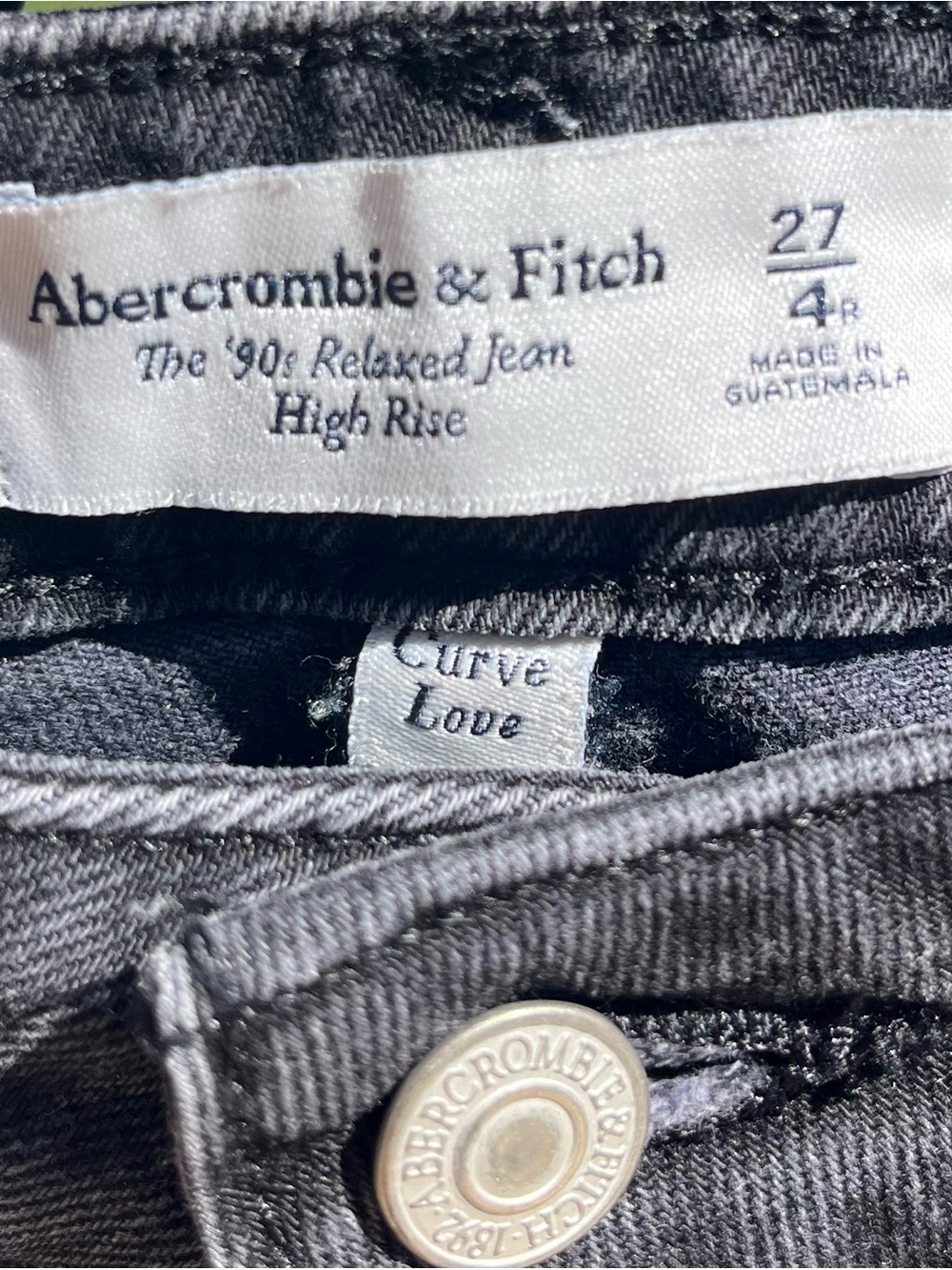 Abercrombie Women’s 90s Relaxed Jean High Rise Curve Love Black Cutoff Shorts 27 - Picture 2 of 6